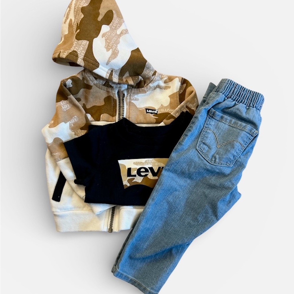 Levi's Boys Tan Camo Hoodie and Black Tee with Blue Jeans 3 piece set